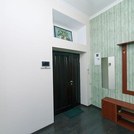Двухкомнатная Студио На Саксаганского Kiev Exterior foto